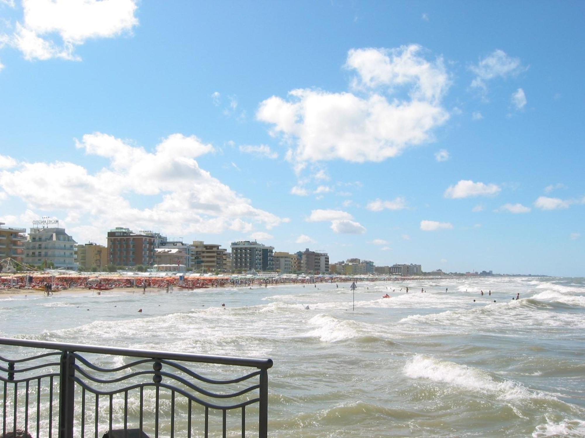 Hotel Nives Riccione Eksteriør bilde